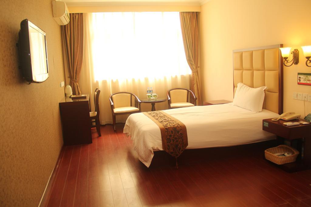 Greentree Inn Guangdong Guangzhou Jichang Road Express Hotel Zimmer foto